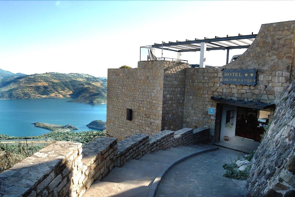 TUGASA Hotel Arco de la Villa Zahara De La Sierra Exterior foto